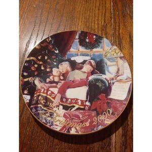 Vintage 2000 Avon Christmas Collectible Holiday Collector Decorative Plate Gold